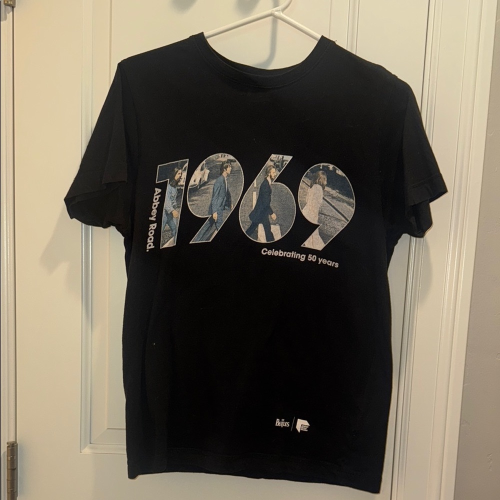 Offical 1969 Abbey Road T-Shirt - 50th anniversary